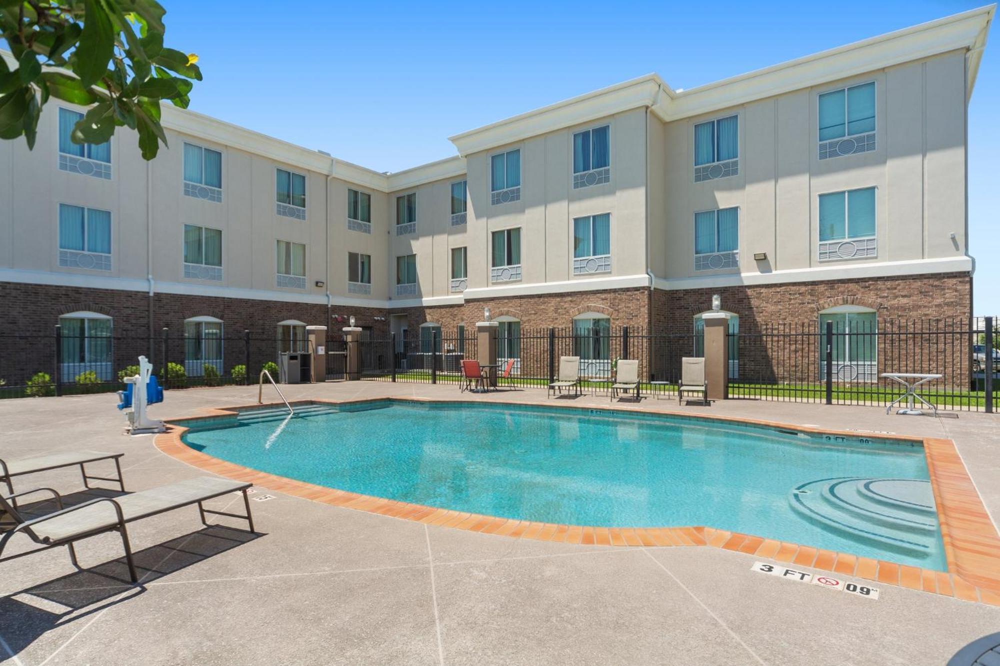Holiday Inn Express Tomball By Ihg Ngoại thất bức ảnh